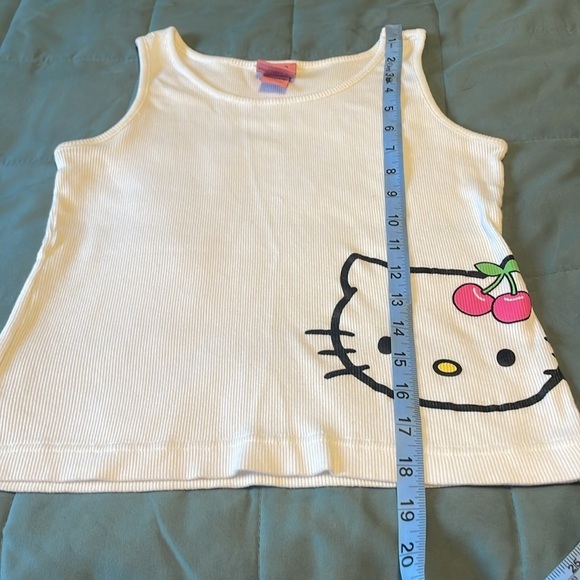Y2K Hello Kitty Tank Top White Large Cherry Sanrio
Edgy Cat 00 Grunge Baby Glam - Picture 11 of 14